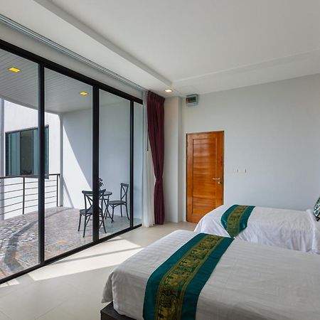 芭东罗萨林海景酒店 Patong 外观 照片