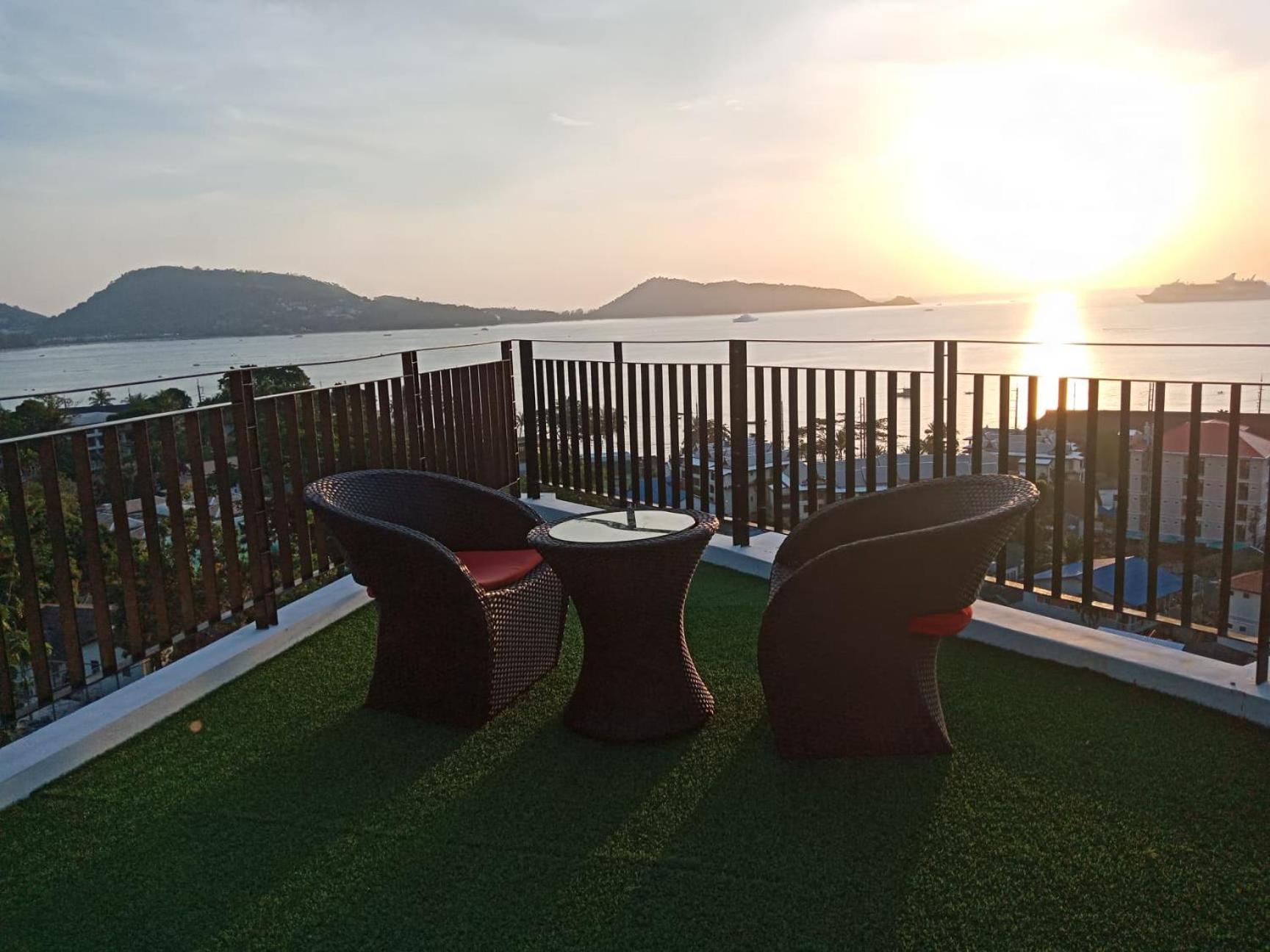 芭东罗萨林海景酒店 Patong 外观 照片